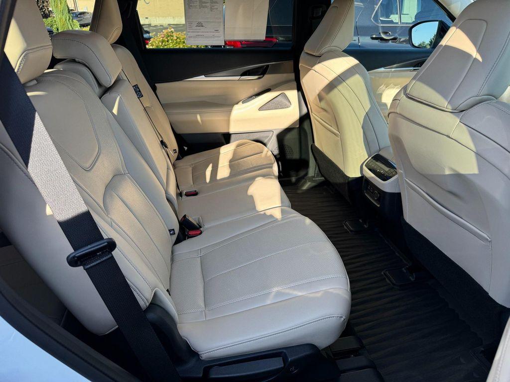 used 2023 INFINITI QX60 car, priced at $39,453