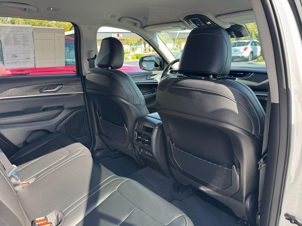 used 2023 Jeep Grand Cherokee car, priced at $38,992