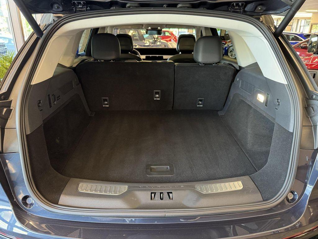 used 2024 Lincoln Nautilus car, priced at $52,723