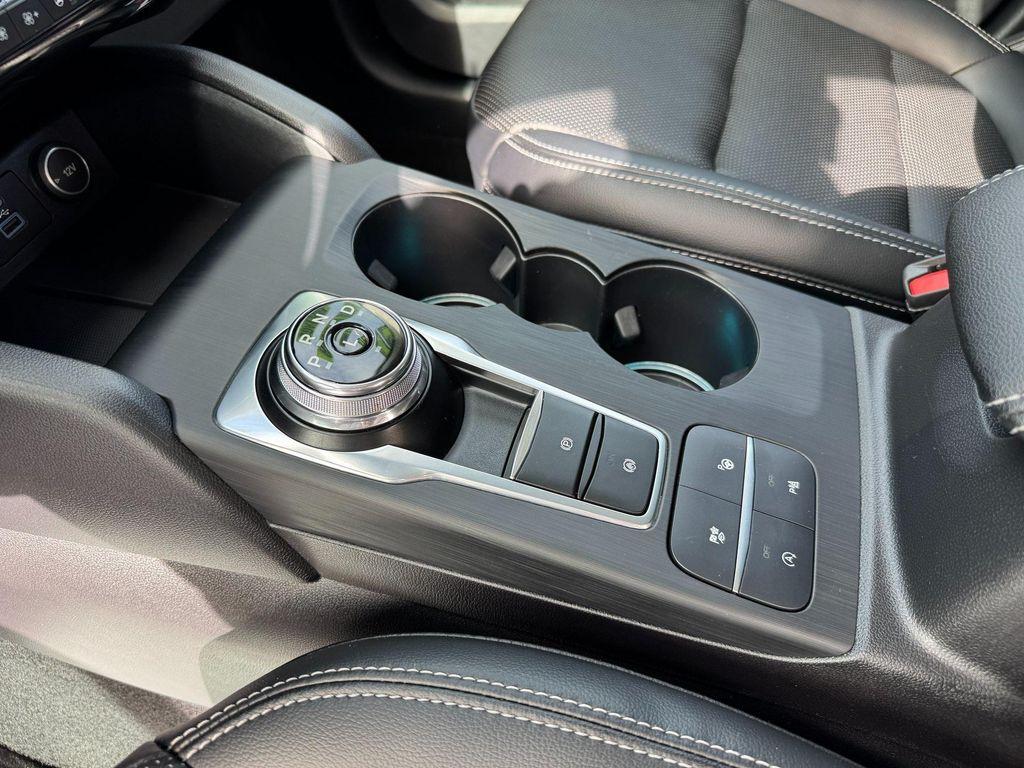 used 2021 Ford Escape car, priced at $25,678
