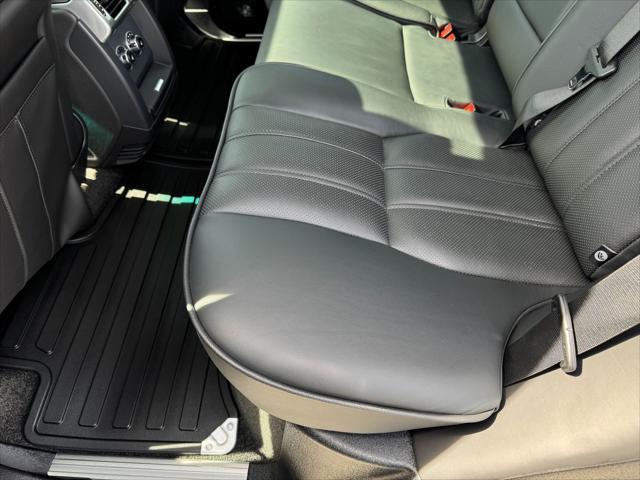 used 2008 Land Rover Range Rover car, priced at $22,950