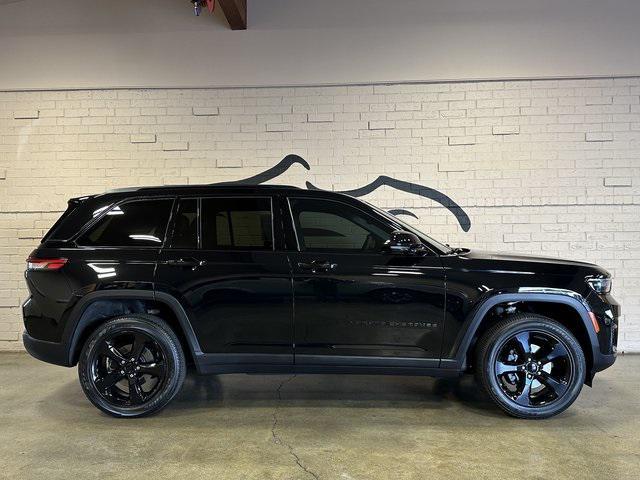 used 2023 Jeep Grand Cherokee car, priced at $39,950