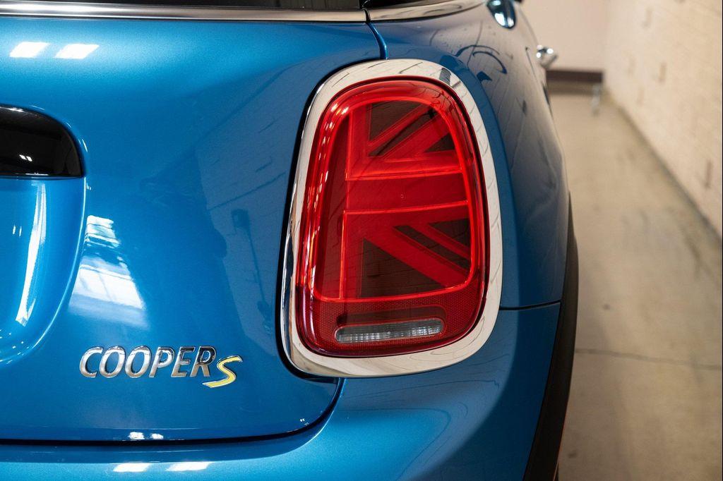 used 2023 MINI Hardtop car, priced at $23,960