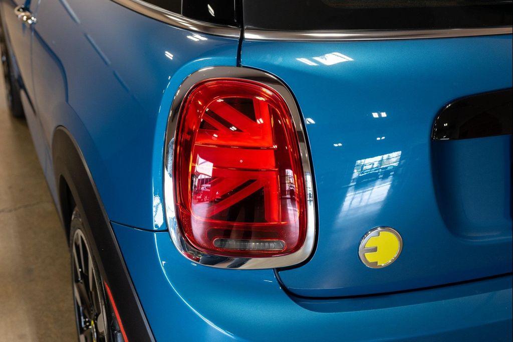 used 2023 MINI Hardtop car, priced at $23,960