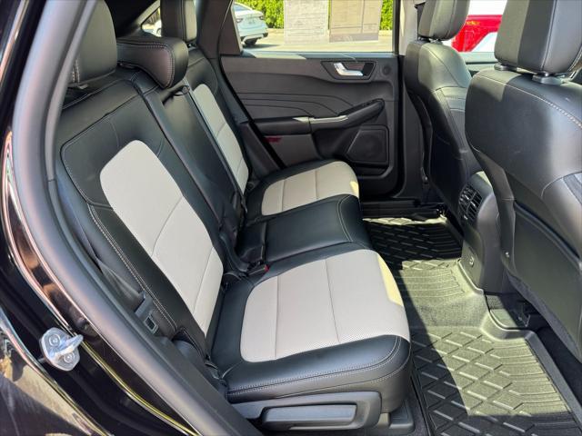 used 2022 Ford Escape car, priced at $29,403