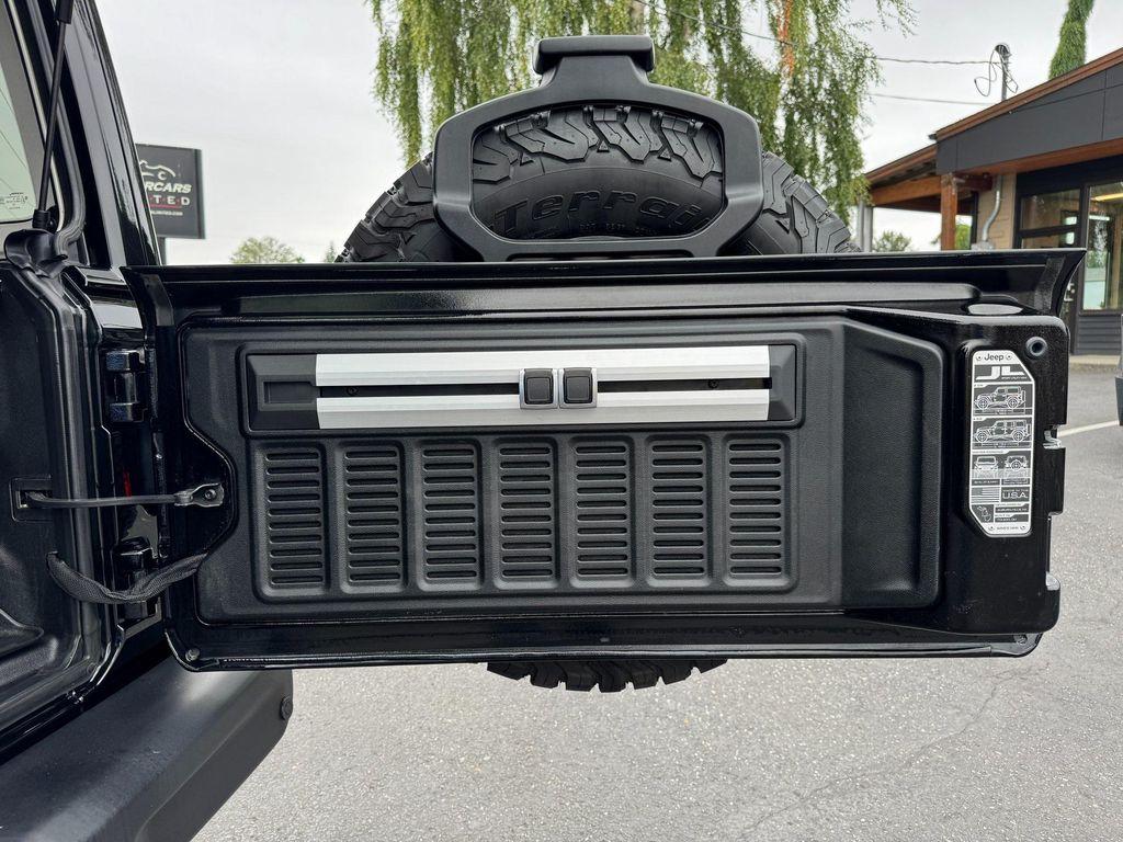 used 2019 Jeep Wrangler Unlimited car, priced at $32,983