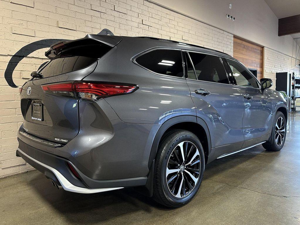 used 2021 Toyota Highlander car, priced at $35,251