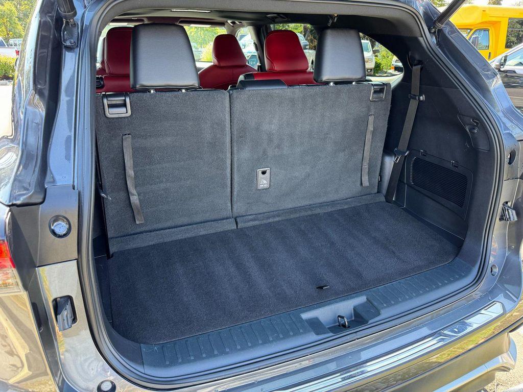 used 2021 Toyota Highlander car, priced at $35,251