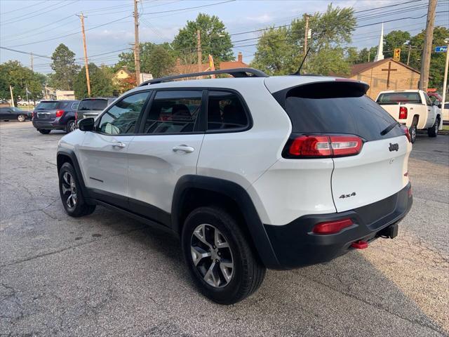 used 2015 Jeep Cherokee car, priced at $10,999