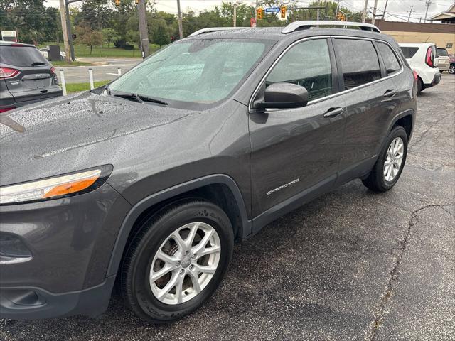 used 2015 Jeep Cherokee car, priced at $8,995