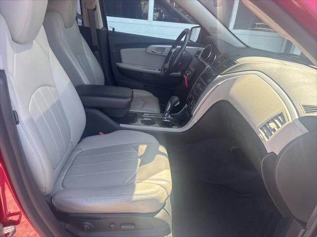 used 2012 Chevrolet Traverse car, priced at $7,995
