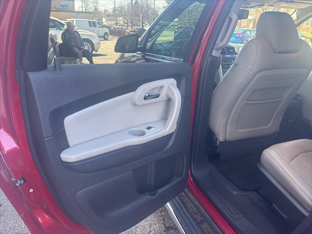 used 2012 Chevrolet Traverse car, priced at $7,995