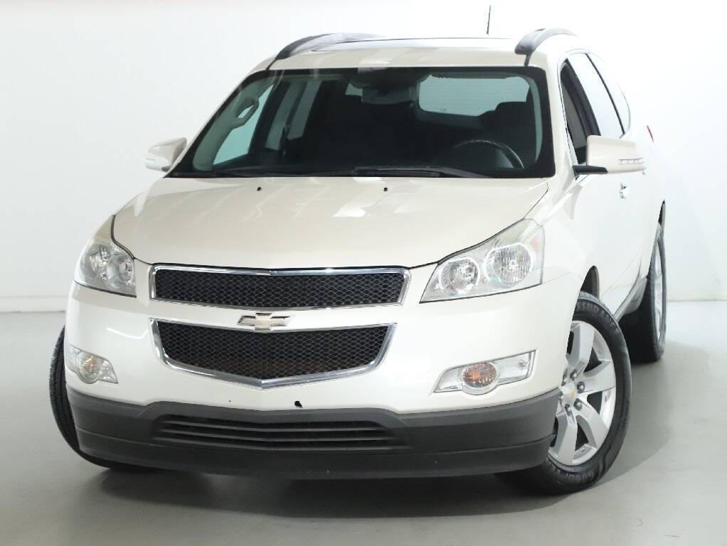 used 2012 Chevrolet Traverse car, priced at $7,995