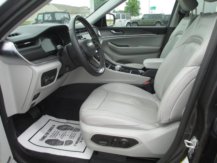 used 2022 Jeep Grand Cherokee car, priced at $44,998