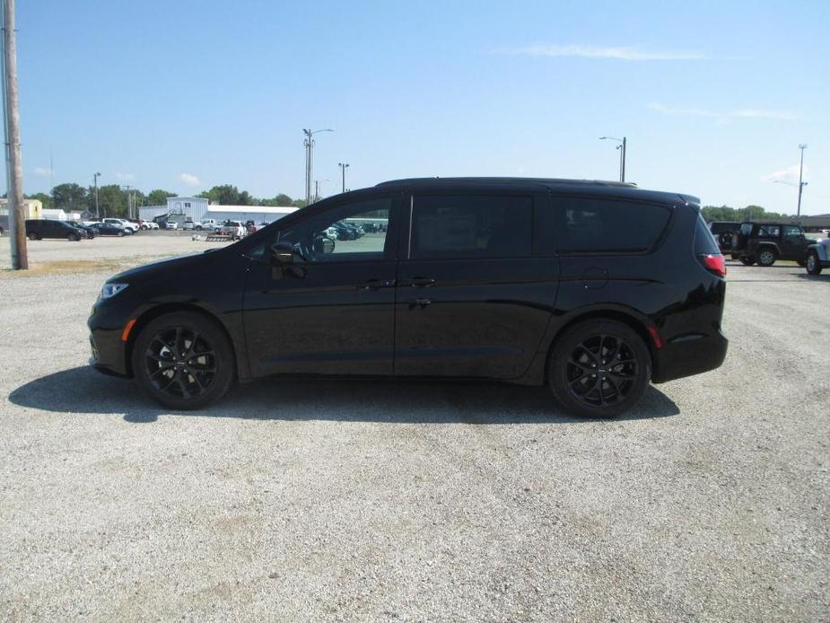 new 2024 Chrysler Pacifica car, priced at $45,500