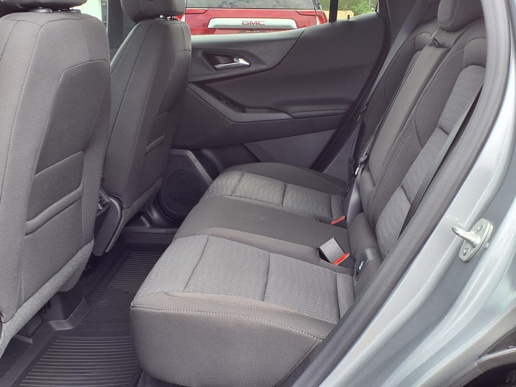 new 2026 Chevrolet Equinox car, priced at $32,260