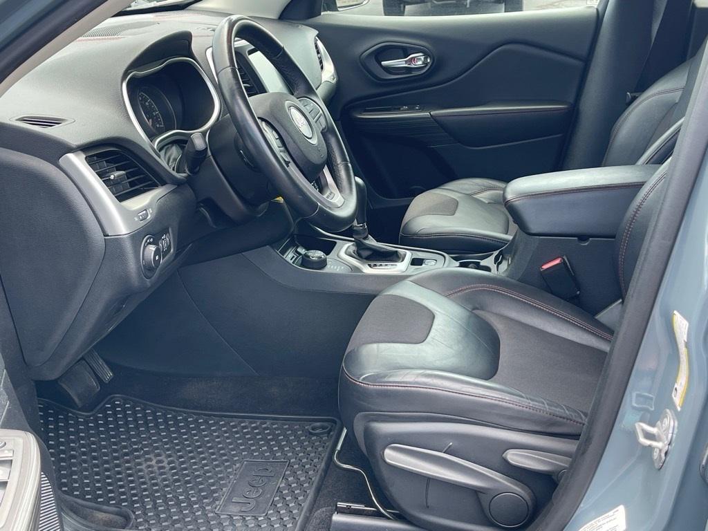 used 2014 Jeep Cherokee car, priced at $14,595