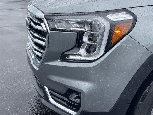 used 2024 GMC Terrain car, priced at $31,998