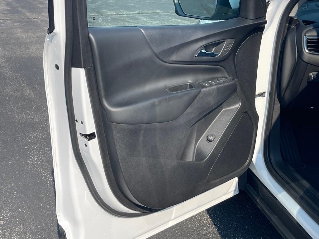 used 2022 Chevrolet Equinox car, priced at $25,998
