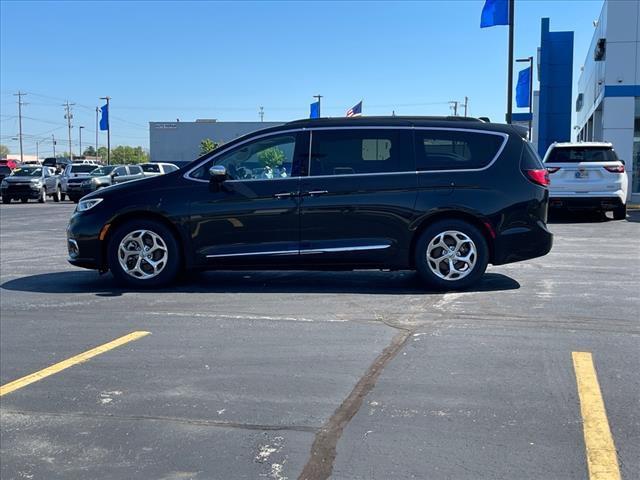 used 2022 Chrysler Pacifica car, priced at $27,396