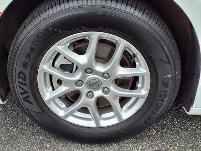 used 2023 Chrysler Pacifica car, priced at $26,998