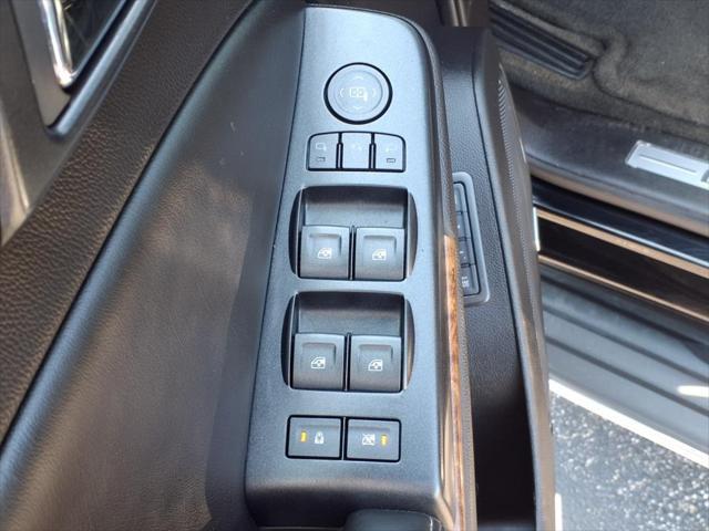 used 2015 Chevrolet Suburban car, priced at $21,595