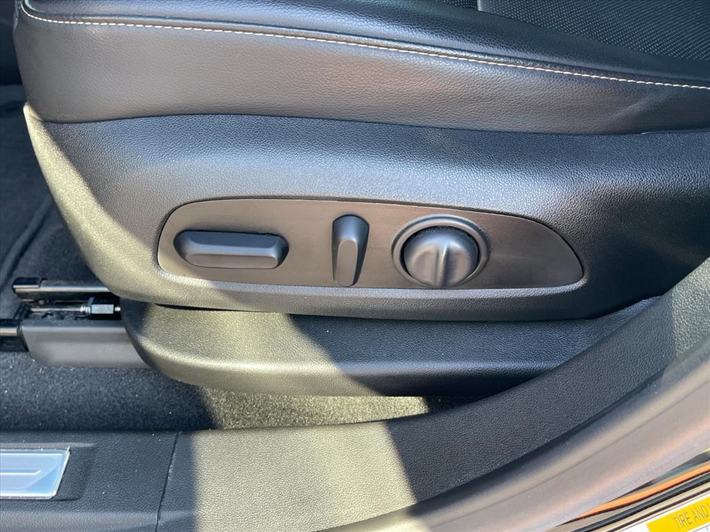 used 2023 GMC Acadia car, priced at $30,998