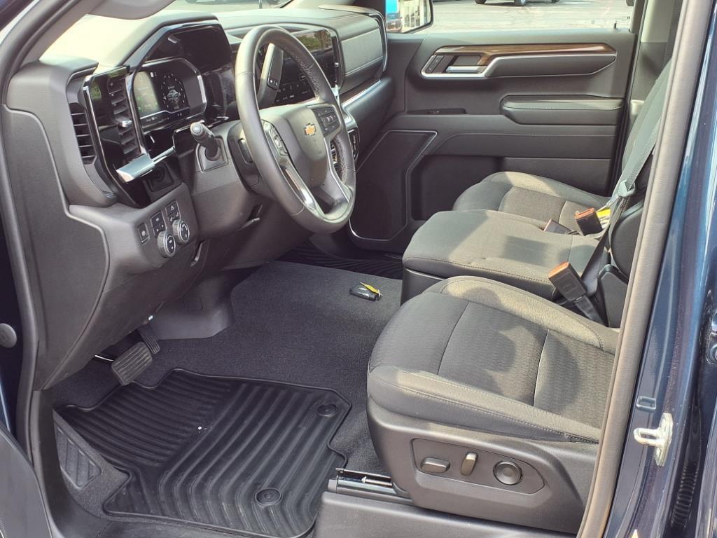 used 2022 Chevrolet Silverado 1500 car, priced at $36,994