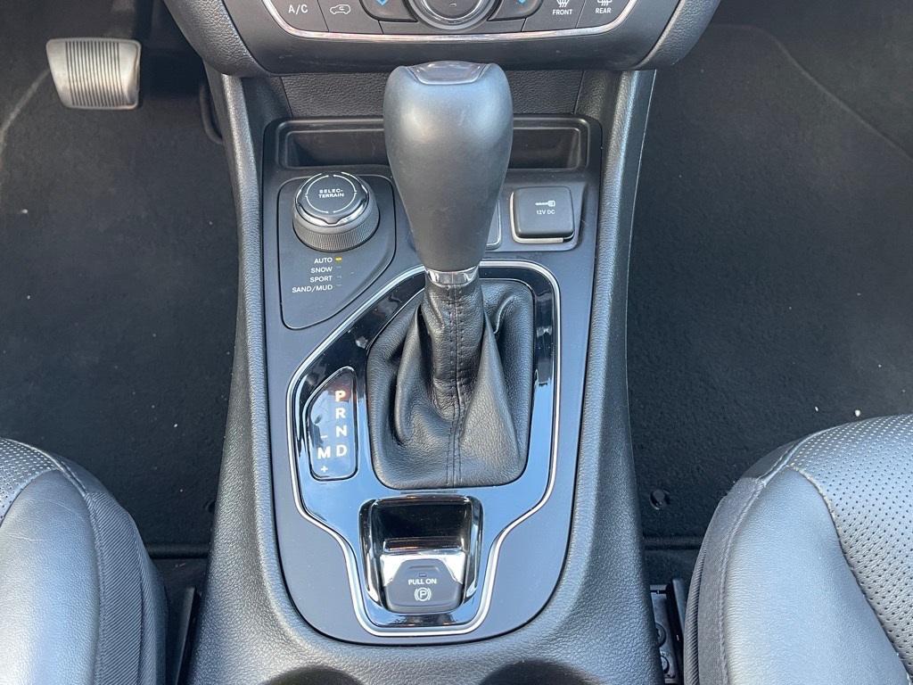 used 2020 Jeep Cherokee car, priced at $19,595