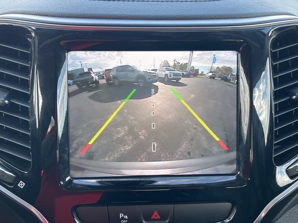 used 2020 Jeep Cherokee car, priced at $19,595