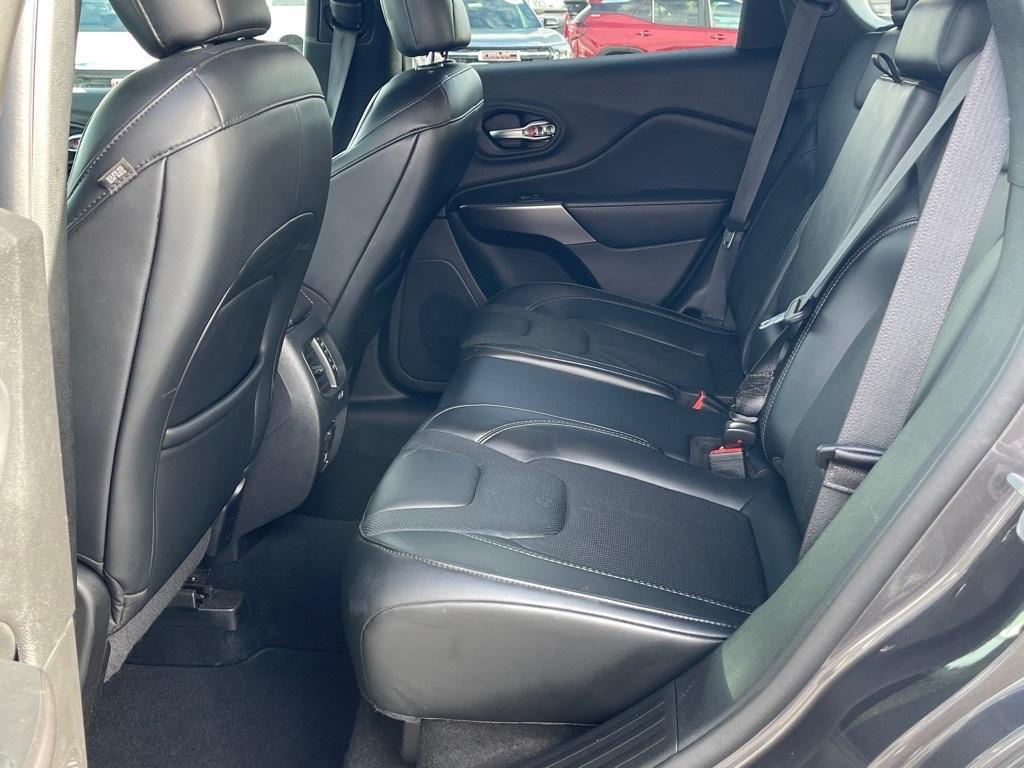 used 2020 Jeep Cherokee car, priced at $19,595