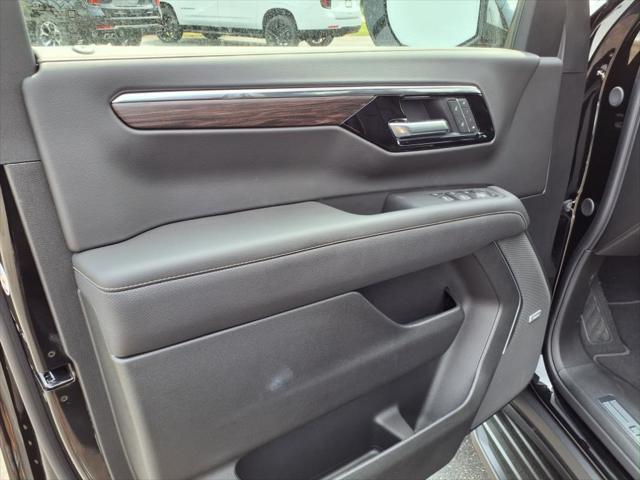 new 2025 Chevrolet Suburban car, priced at $86,975
