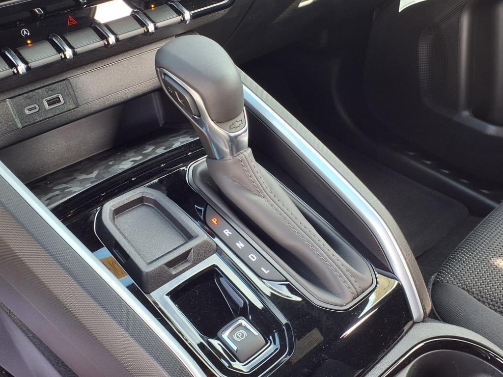 new 2025 Chevrolet Colorado car, priced at $38,490