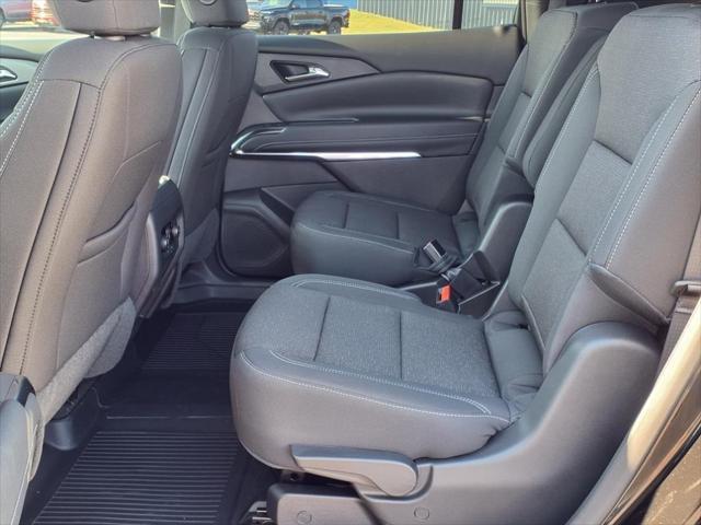 new 2025 Chevrolet Traverse car, priced at $45,060