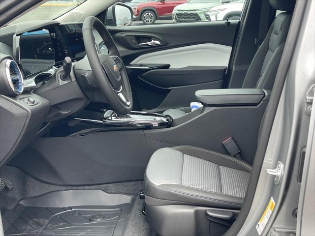 new 2025 Chevrolet Trax car, priced at $25,635