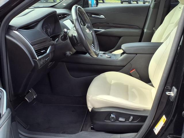 used 2020 Cadillac XT4 car, priced at $26,998