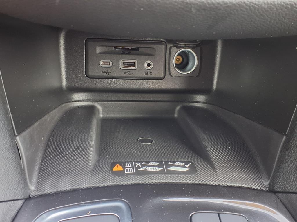 used 2022 Chevrolet Equinox car, priced at $25,998