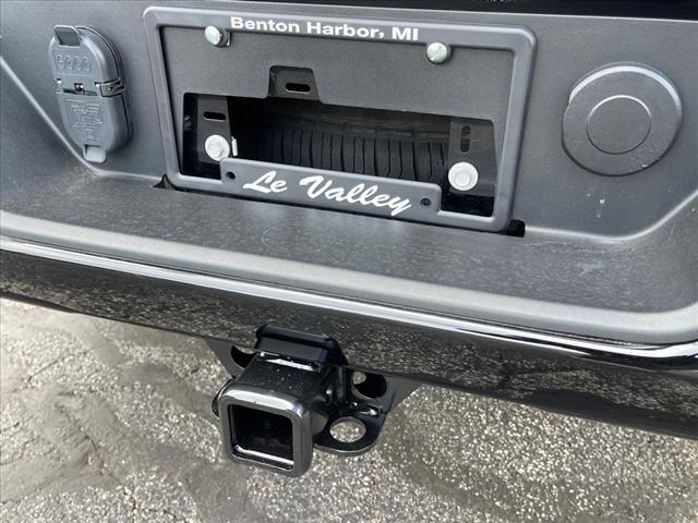 used 2023 GMC Sierra 1500 car, priced at $36,998