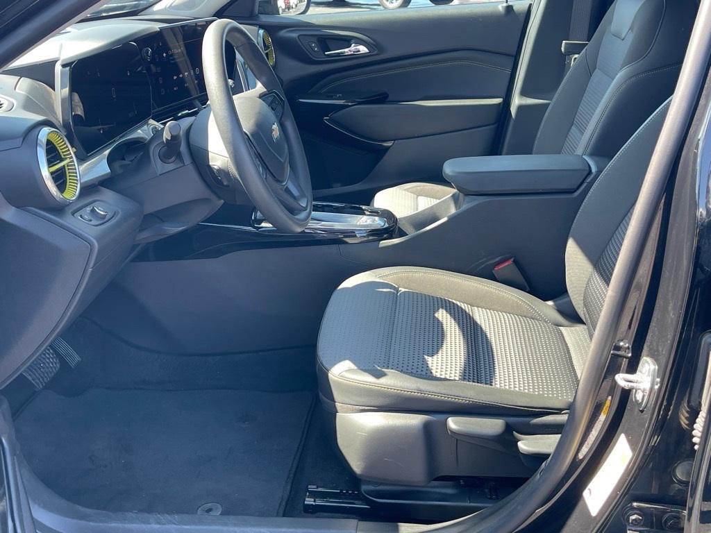 used 2024 Chevrolet Trax car, priced at $24,748