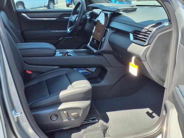 new 2025 GMC Acadia car, priced at $54,325