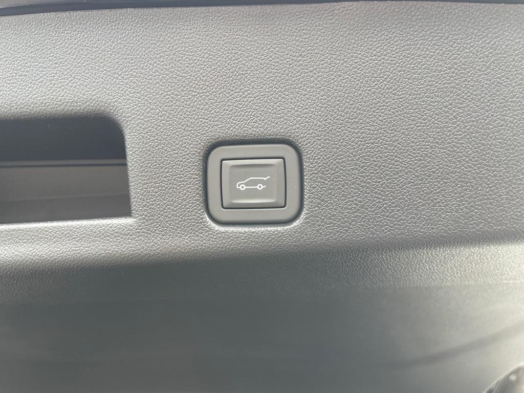 new 2026 Chevrolet Traverse car, priced at $48,604