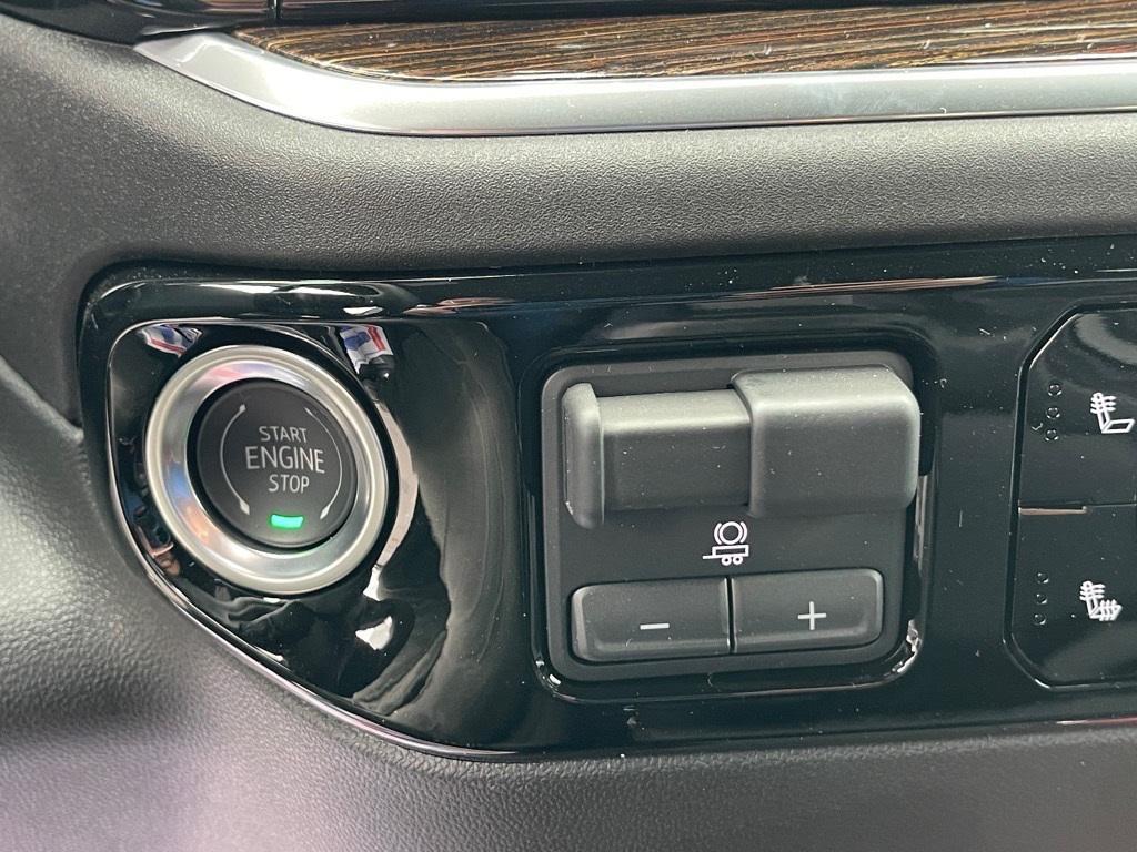 new 2025 GMC Sierra 2500 car, priced at $78,190