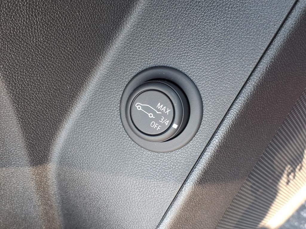 used 2022 Chevrolet Equinox car, priced at $26,599