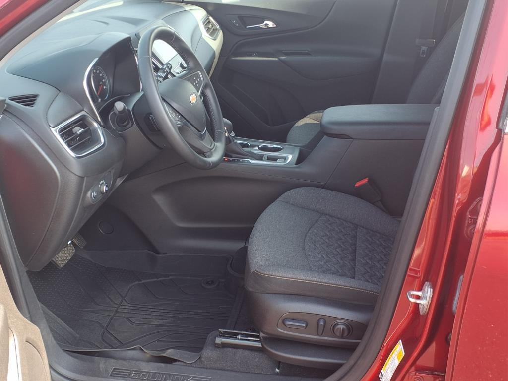 used 2022 Chevrolet Equinox car, priced at $26,599