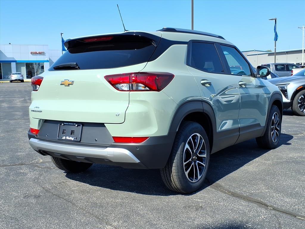 new 2026 Chevrolet TrailBlazer car, priced at $28,015