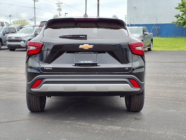 new 2025 Chevrolet Trax car, priced at $24,840