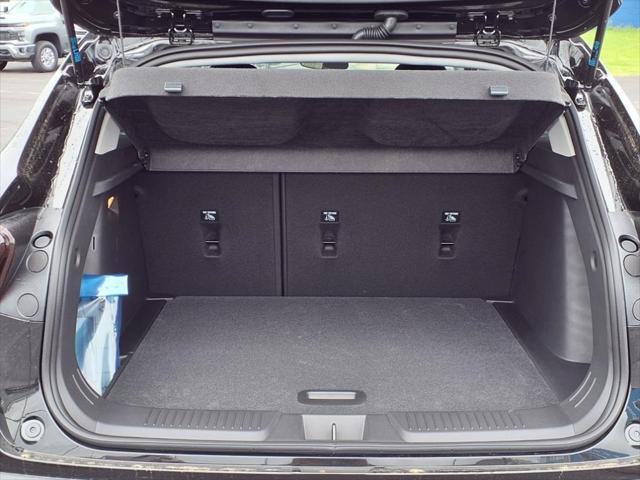 new 2025 Chevrolet Trax car, priced at $24,840