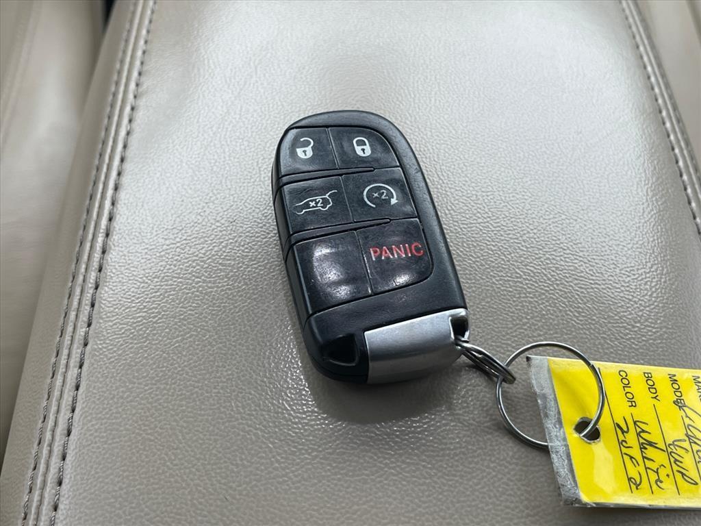 used 2014 Jeep Grand Cherokee car, priced at $12,998