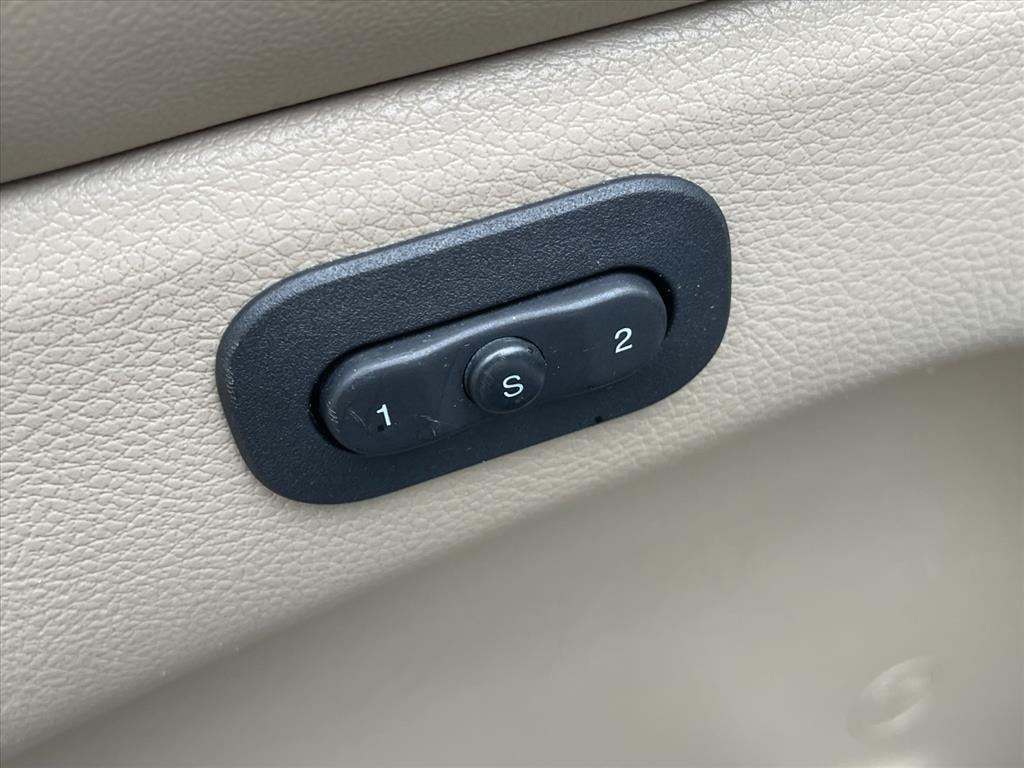 used 2014 Jeep Grand Cherokee car, priced at $12,998