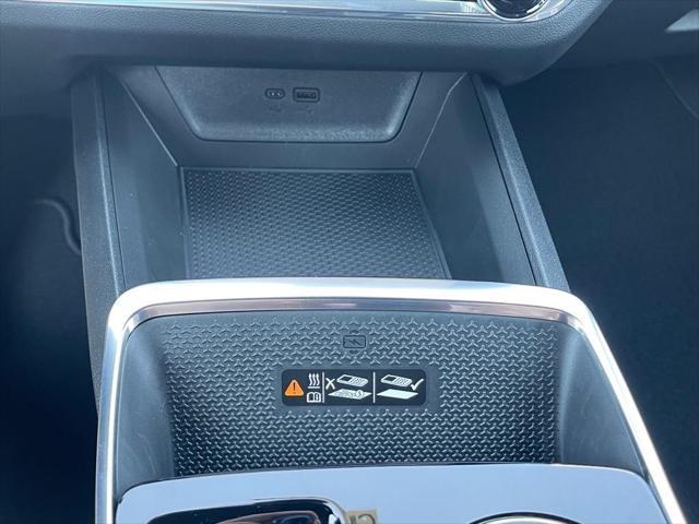 used 2025 Chevrolet Equinox car, priced at $29,998